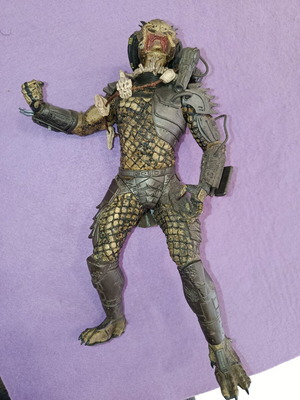 Φιγούρα Predator McFarlane Toys 2004 μεταχειρισμένη, 32 εκ