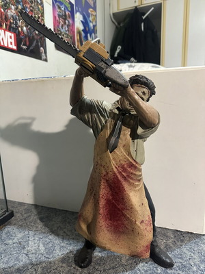 Texas Chainsaw Massacre 2001 figure used, 56cm with sound, Mc Farlane Toys