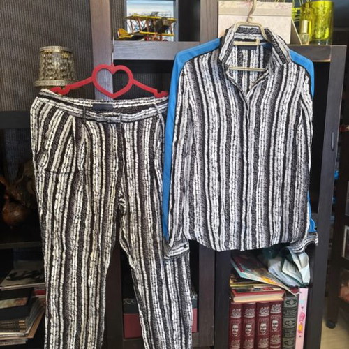 Tru Trussardi silk set shirt and pants medium like new