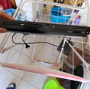 dvd player