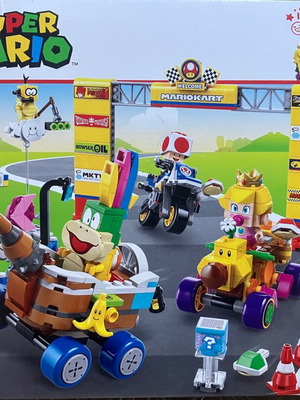 Lego Super Mario Kart Baby Peach & Σετ Γκραν Πρι καινούργιο, 823 κομμάτια