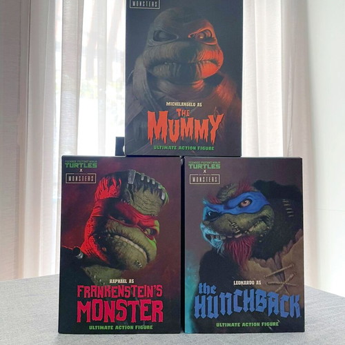 Universal Monsters x Teenage Mutant Ninja Turtles Raphael, Leonardo & Michelangelo figure set like new