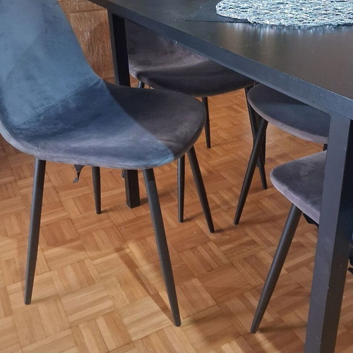 Dining table 120x70cm with 4 grey velvet chairs used