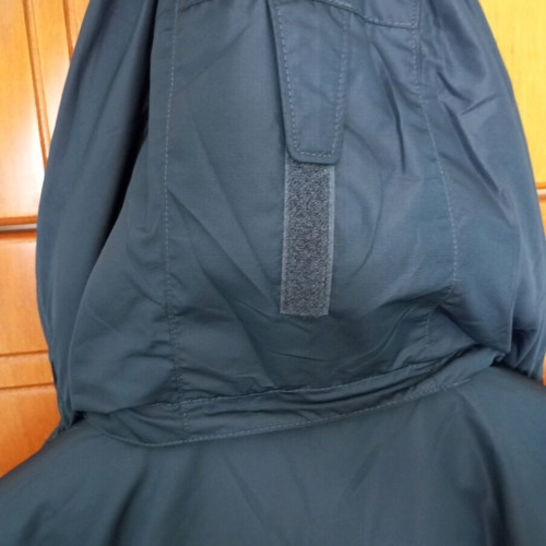 Columbia jacket new with hood, size large, blue turquoise