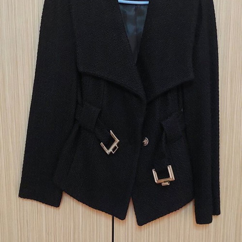 Iso black hemipalto like new, size L