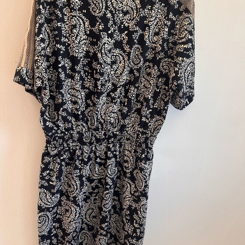 Everyday dress like new, medium size, black with gold details