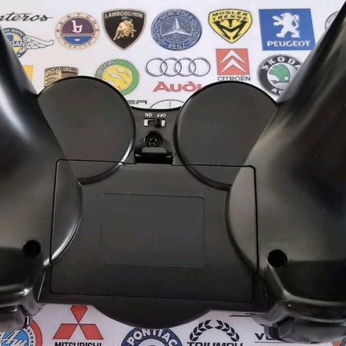 Universal Bluetooth controller used, wireless