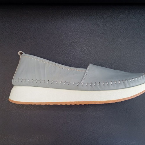 Leather ballerinas new, grey with anatomical insole