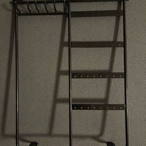 Jewelry stand new