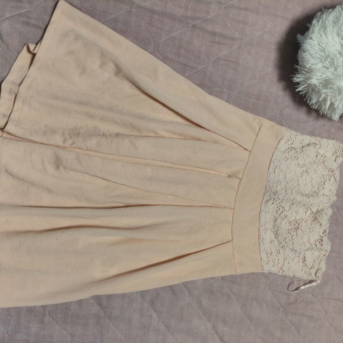 Strapless dress size medium, like new, beige and pink