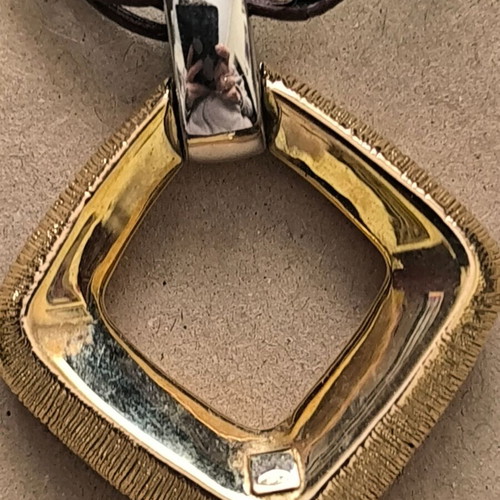 Italian gold necklace 585 new with leather and clasp