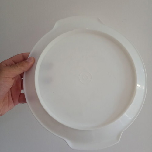 Tupperware cake tray with decorative cake gift used