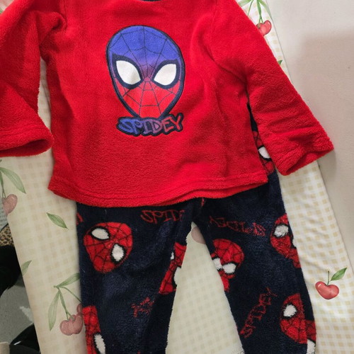 Πυτζάμες Marvel Spiderman βελουτέ μεταχειρισμένες, κόκκινο μπλε, 4 ετών