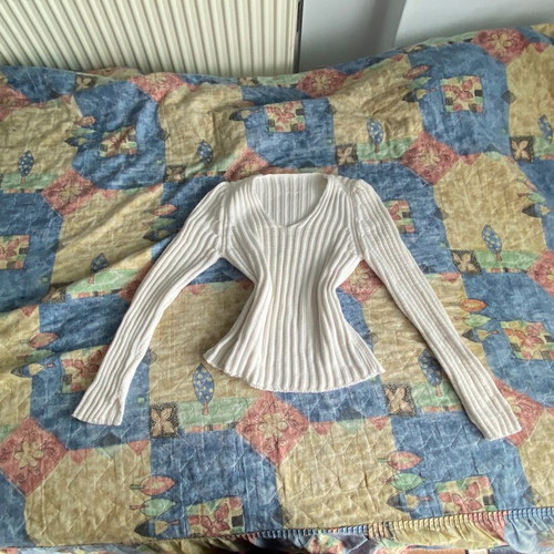 Vintage Y2K white sweater new, slim fit