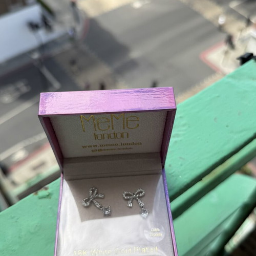 Meme London Belle Ribbon Earrings new, 18K white gold plated