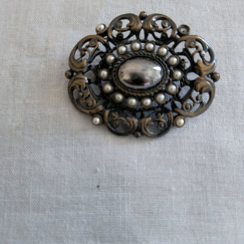 Bronze carved pin in Turkish style with stones and pearls like new