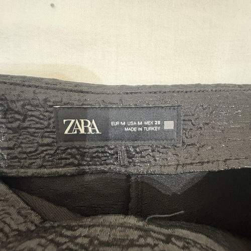 Zara metallic crinkled skirt shorts like new, black, size M