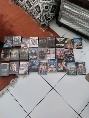 Empty DVD cases used, pack of 27 pieces