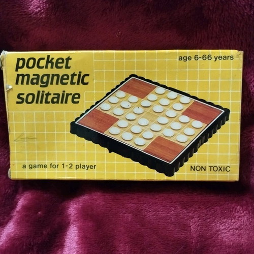 Domino's +chess magnetic pocket solitaire like new