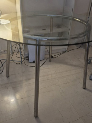 IKEA στρογγυλό γυάλινο τραπέζι Ø105 εκ. με μεταλλικό σκελετό
