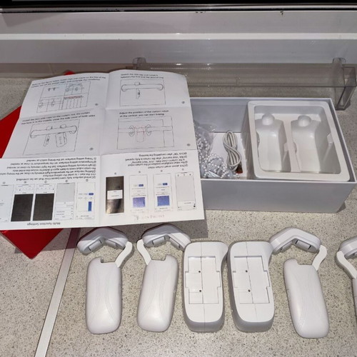 Tuya Smart Curtain Robot pair like new, smart motor for curtains