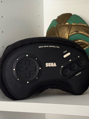 Sega x Zara Mega Drive Genesis Controller Waist Bag used