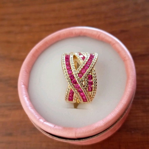 Ring gold plated with pink and gold zircon stones, size 7 new