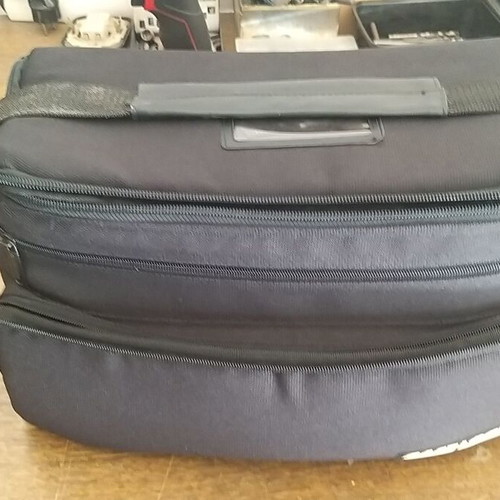 Caselogic Carrying Bag like new, adjustable interior, black