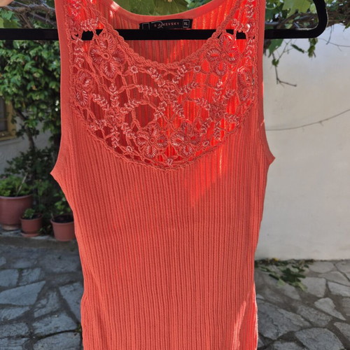 Raxevsky coral elastic top like new, size XL