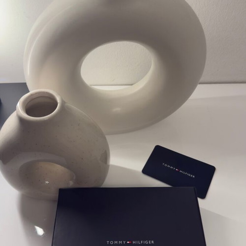 Tommy Hilfiger box used, empty