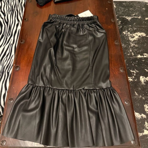 Faux leather skirt Bershka size S new with tags black