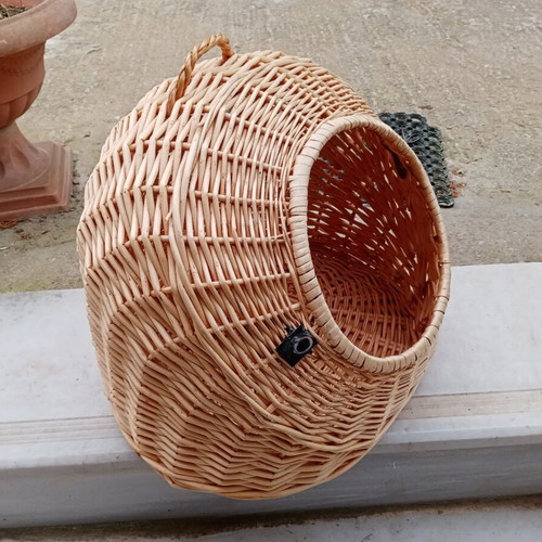 Cat transport basket and nest made of natural willow wood Vida XL like new