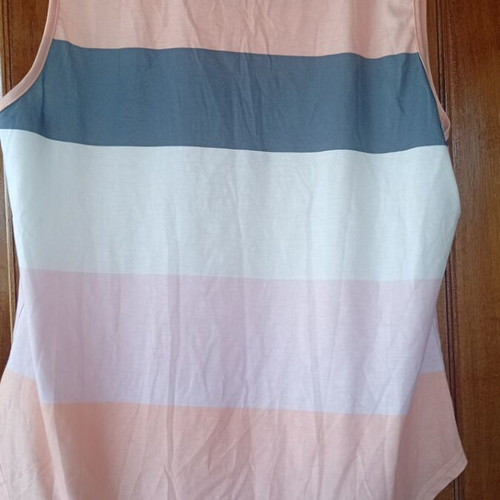 Summer blouse 2XL like new, cool and comfortable