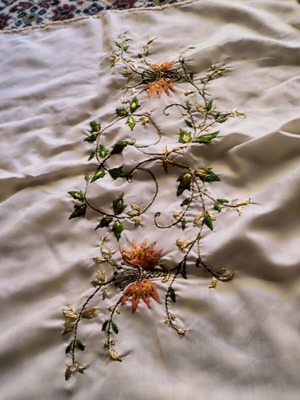 Handmade table runner like new, one piece