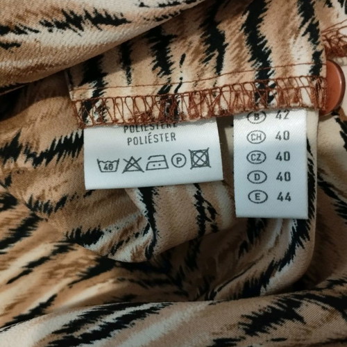 Canda women's shirt with animal print used, size 40/42