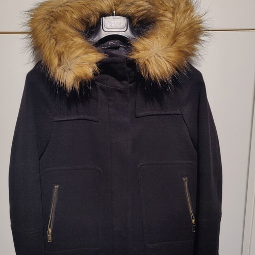 Zara short wool coat like new, black with fur hood size S