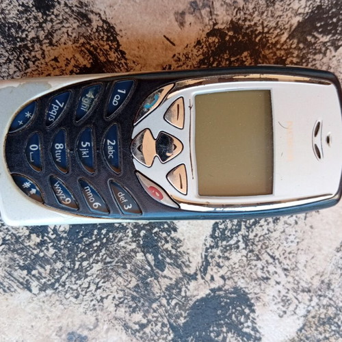Nokia Mini Mobile Phone used, over 25 years old, black, Dual SIM