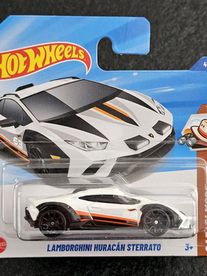 Hot Wheels Lamborghini Huracán Sterrato 2025 new, sealed