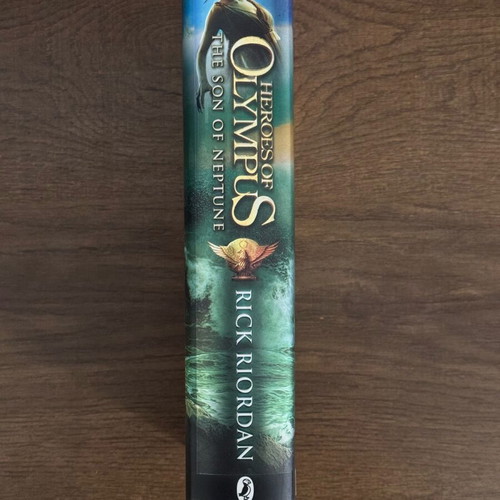 Heroes of Olympus The Son of Neptune hardback book like new, English