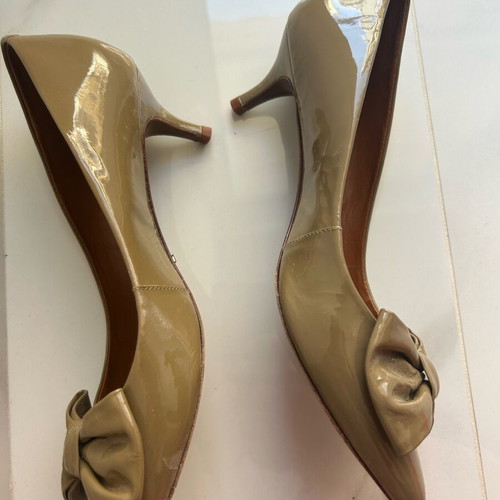 Schutz patent leather pumps used, size 39, beige