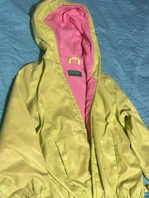 Benetton windbreaker jacket like new, 18-24 months, bright green and pink