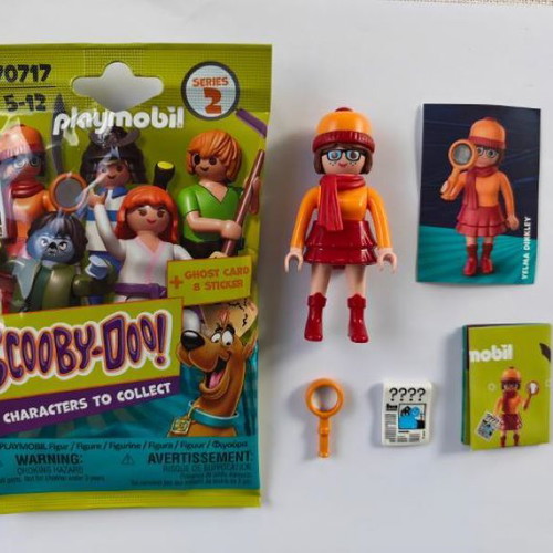 Playmobil Scooby-Doo Series 2 Velma Dinkley figure new