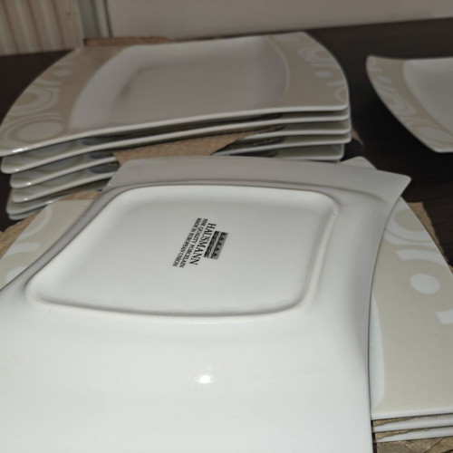 Hausmann porcelain dinnerware set like new, modern beige circles