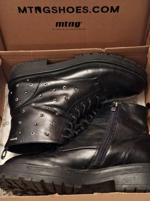 MTNG ankle boots used, size 39, black with lug sole