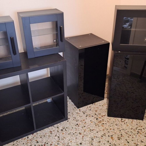Furniture set like new with two display cabinets and four wall units