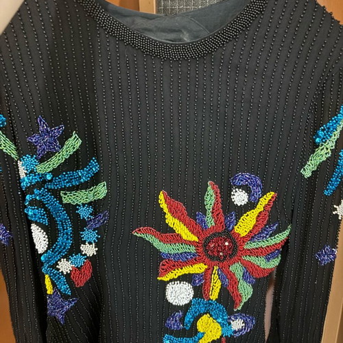 Vintage silk women's cardigan used with beads and zipper