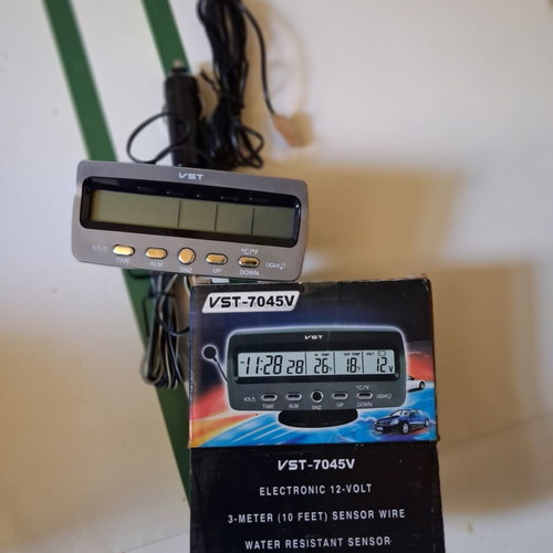 VST-7045V Digital Car Clock with Thermometer and Voltmeter like new