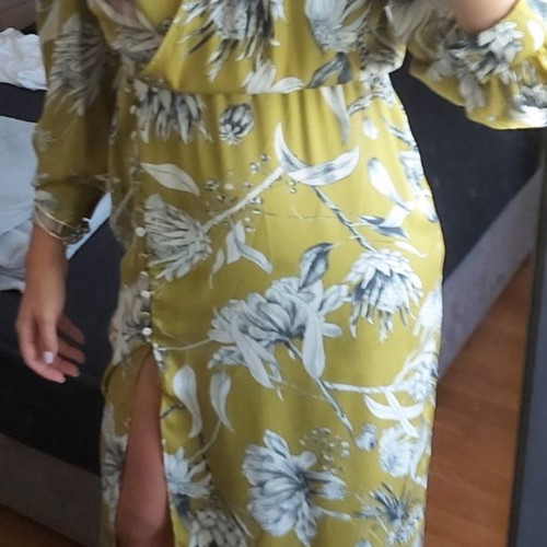 Zara women's midi printed dress new, size medium