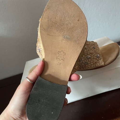 NV vintage slippers like new with embroidered flowers and rhinestones
