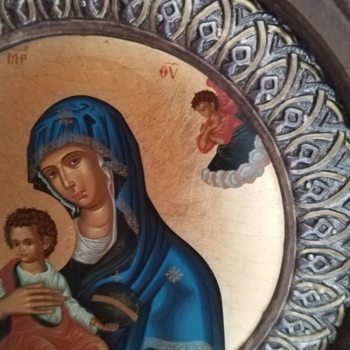 Original Virgin Mary icon with wooden circular frame and silver 925 details like new
